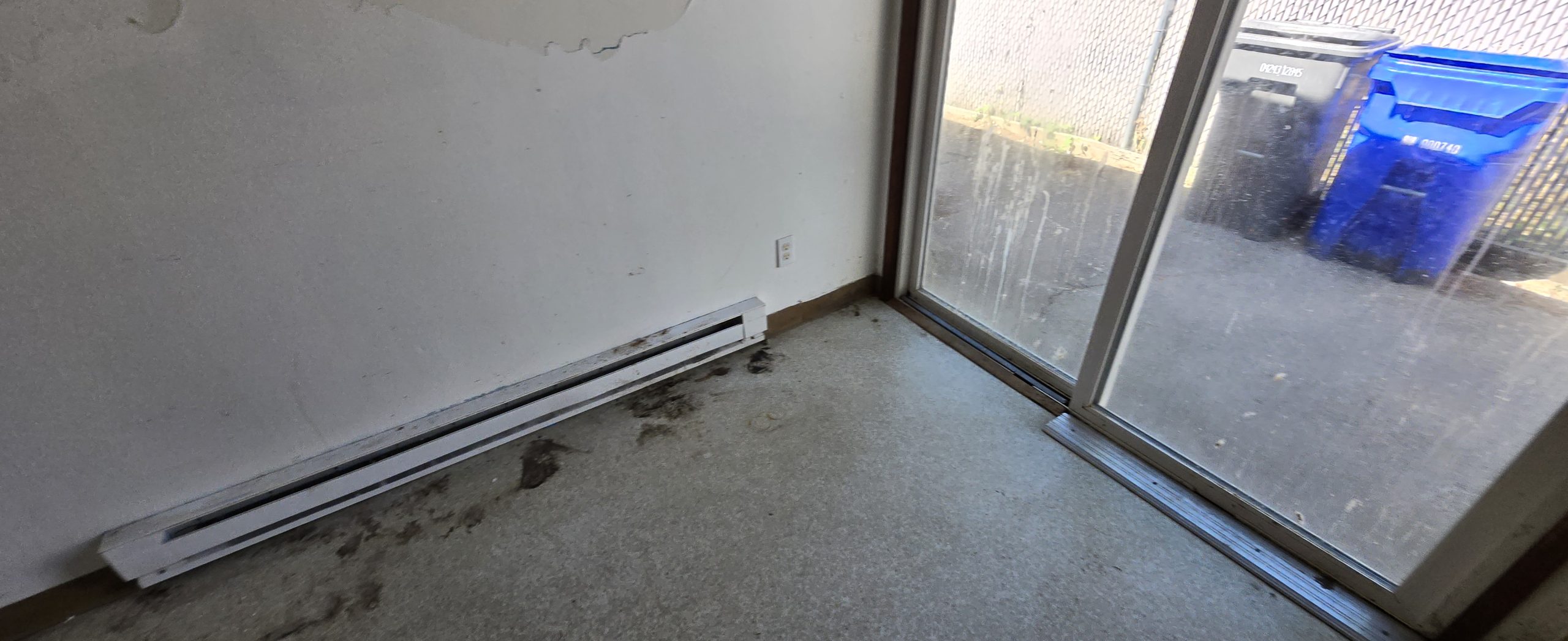 Before – Bathtub Reglazing in Portland OR: A Cost-Effective Solution – Bathroom-Reglazing Portland OR