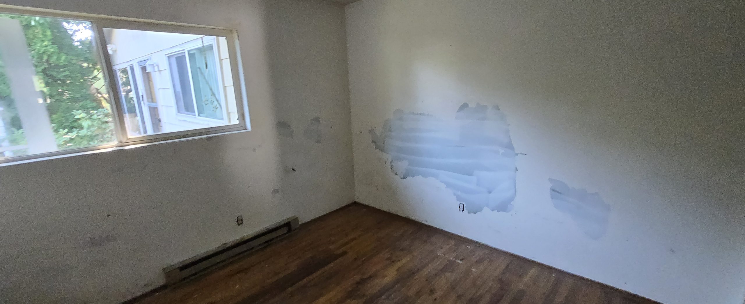 Before – Transforming Damaged Walls: Expert House Painting in Portland OR – Painting Portland OR