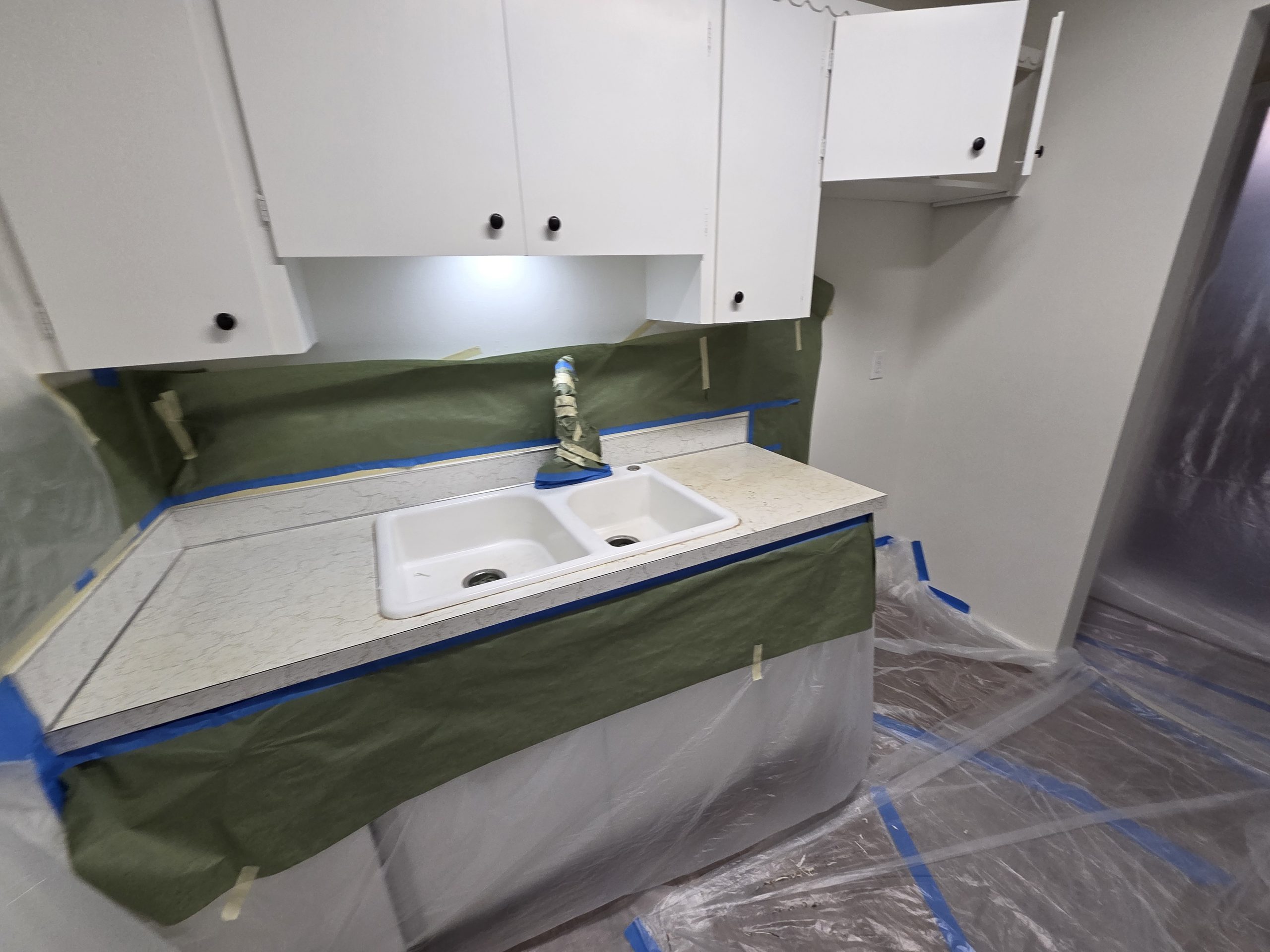 Before – Revive Your Kitchen and Bathroom with Bathtub Reglazing Portland OR – Bathroom-Reglazing Portland OR