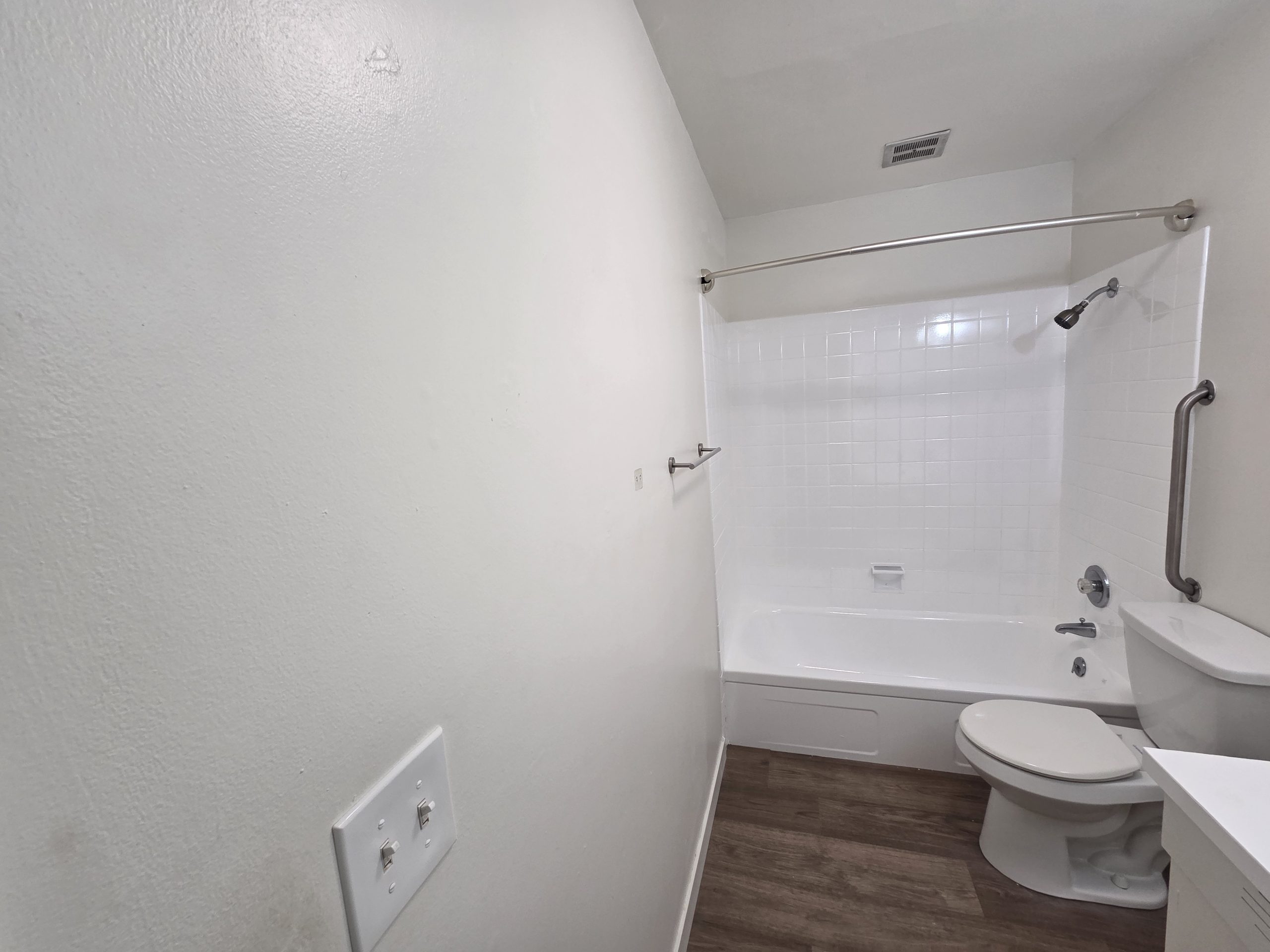 After – Revive Your Kitchen and Bathroom with Bathtub Reglazing Portland OR – Bathroom-Reglazing Portland OR