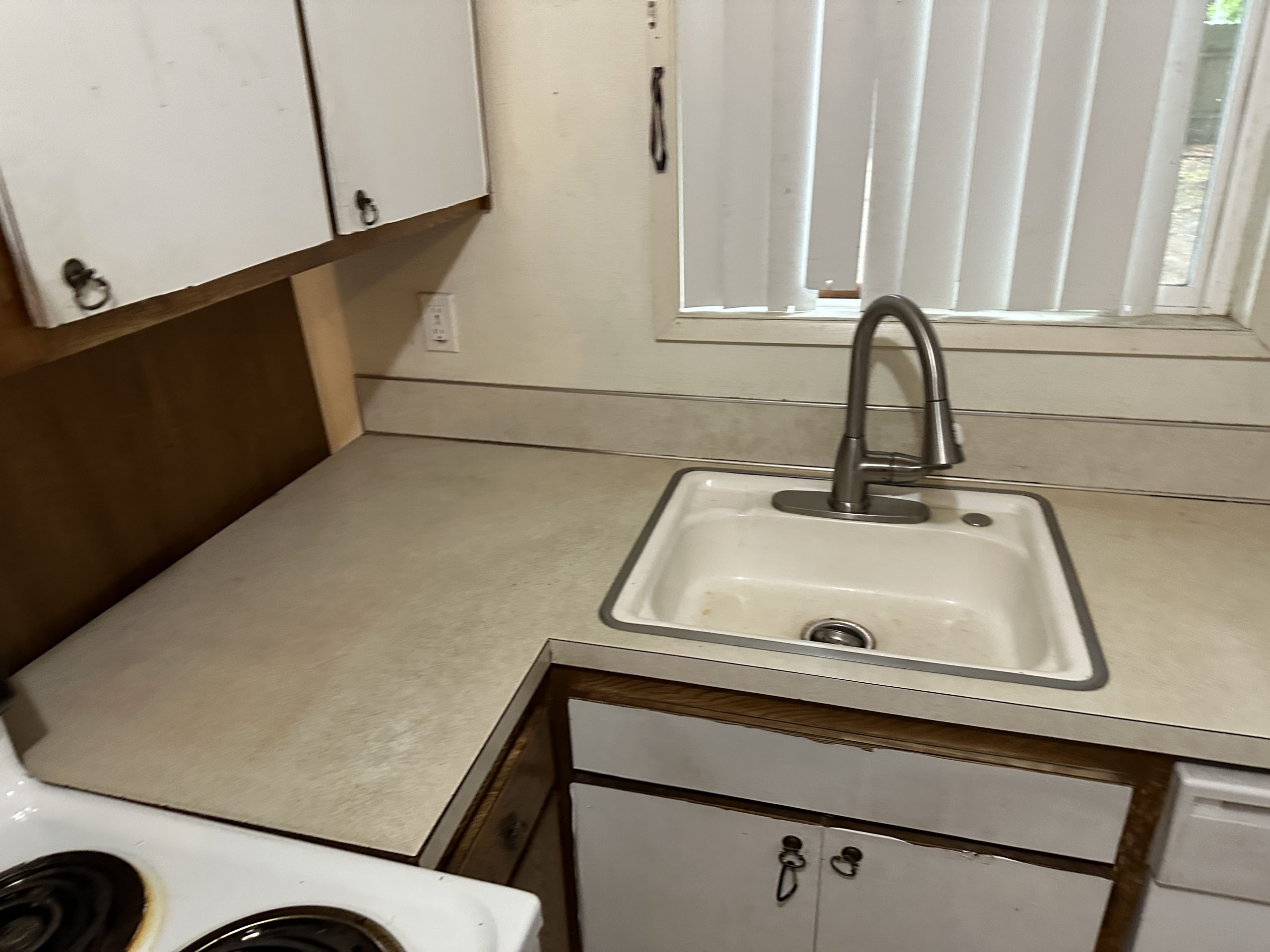 Before – Revamp Your Bathroom with Bathtub Reglazing in Portland OR – Bathroom-Reglazing Portland OR