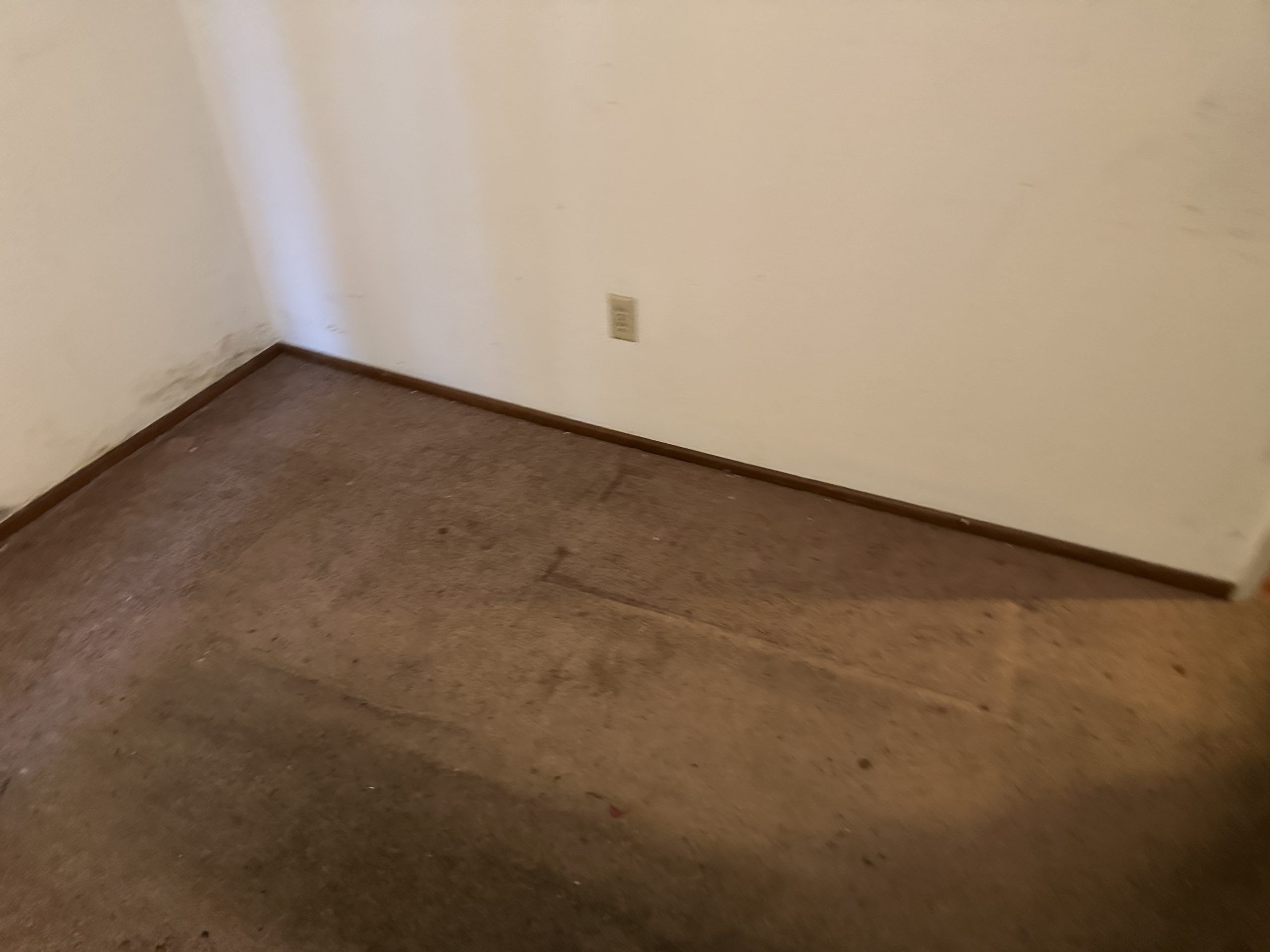 Before – Transforming Aged Homes: House Flip Renovation in Portland OR – House-Flip Portland OR