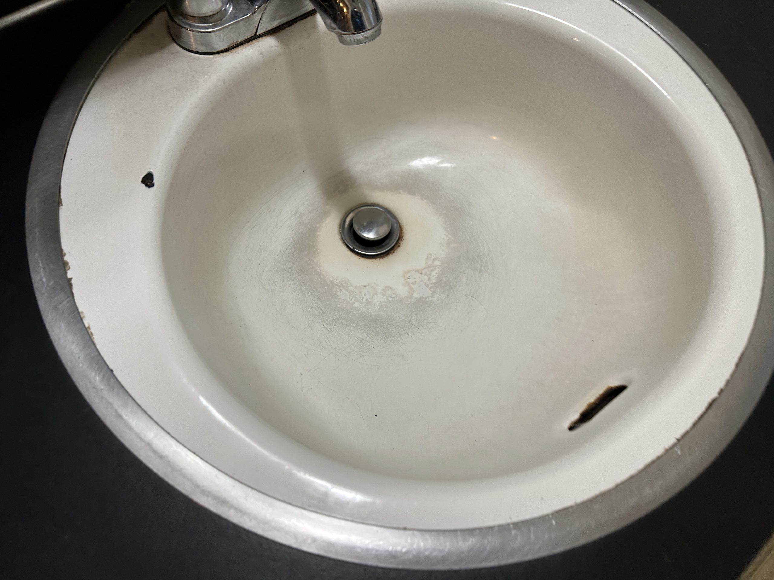 Before – Bathtub Reglazing Portland OR: The Budget-Friendly Fix – Bathroom-Reglazing Portland OR