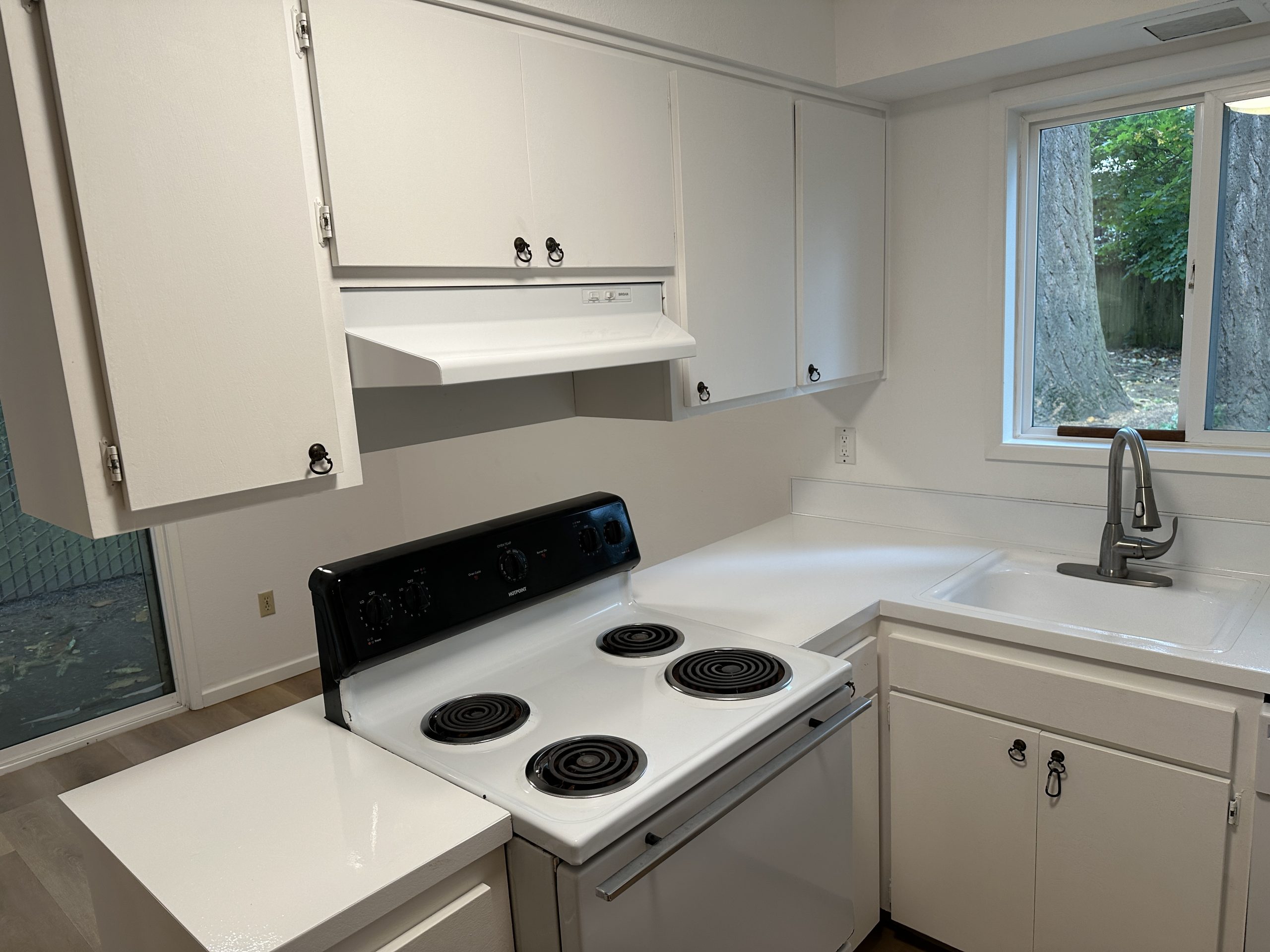 After – Revamp Your Bathroom with Bathtub Reglazing in Portland OR – Bathroom-Reglazing Portland OR